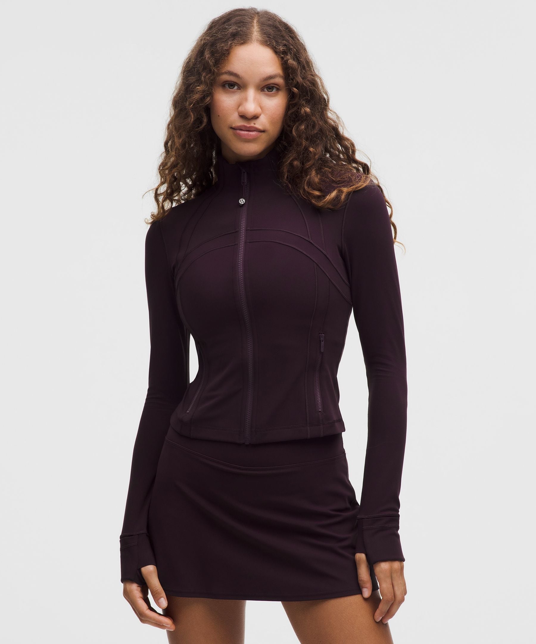 #color_black-plum