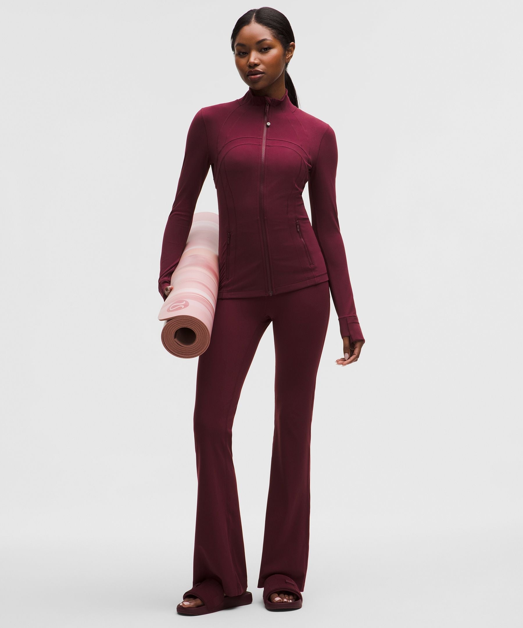 #color_burgundy-bay
