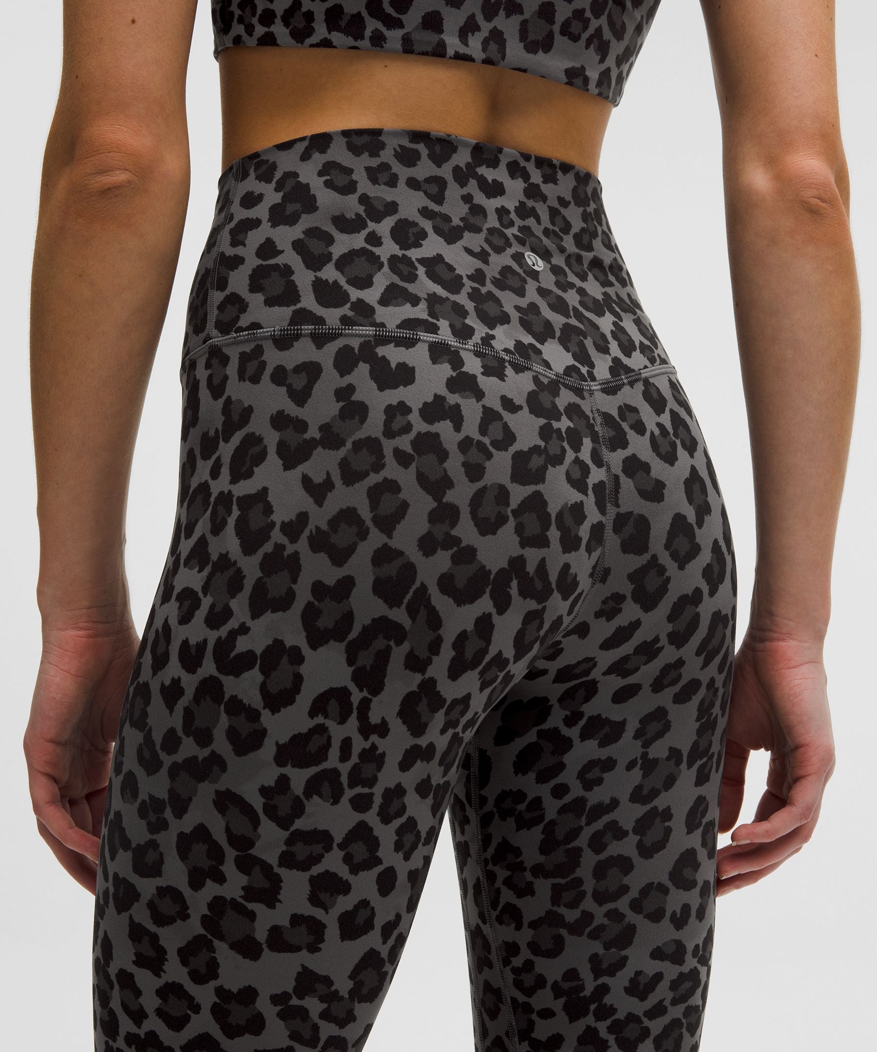 #color_true-leopard-black-multi