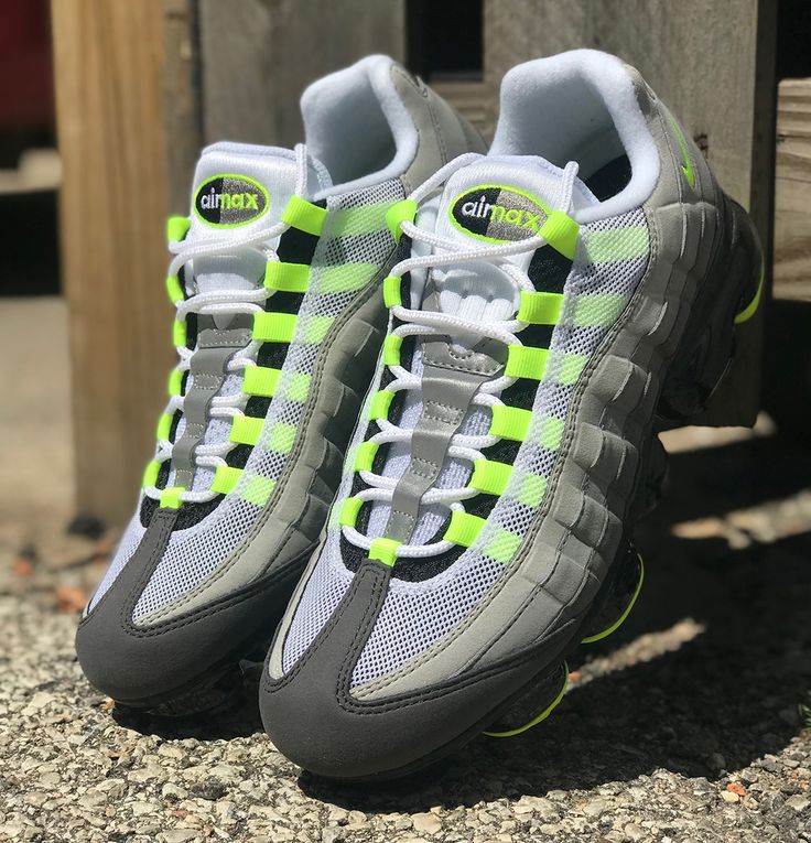 Nike Air Max 95 OG Big Bubble Neon (2025)